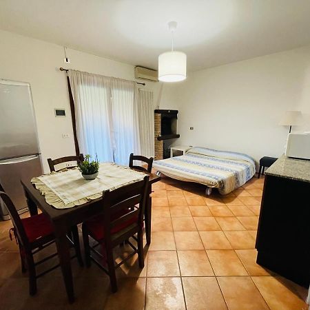 Borgo Del Nibbio Appartement Porto Levante Buitenkant foto