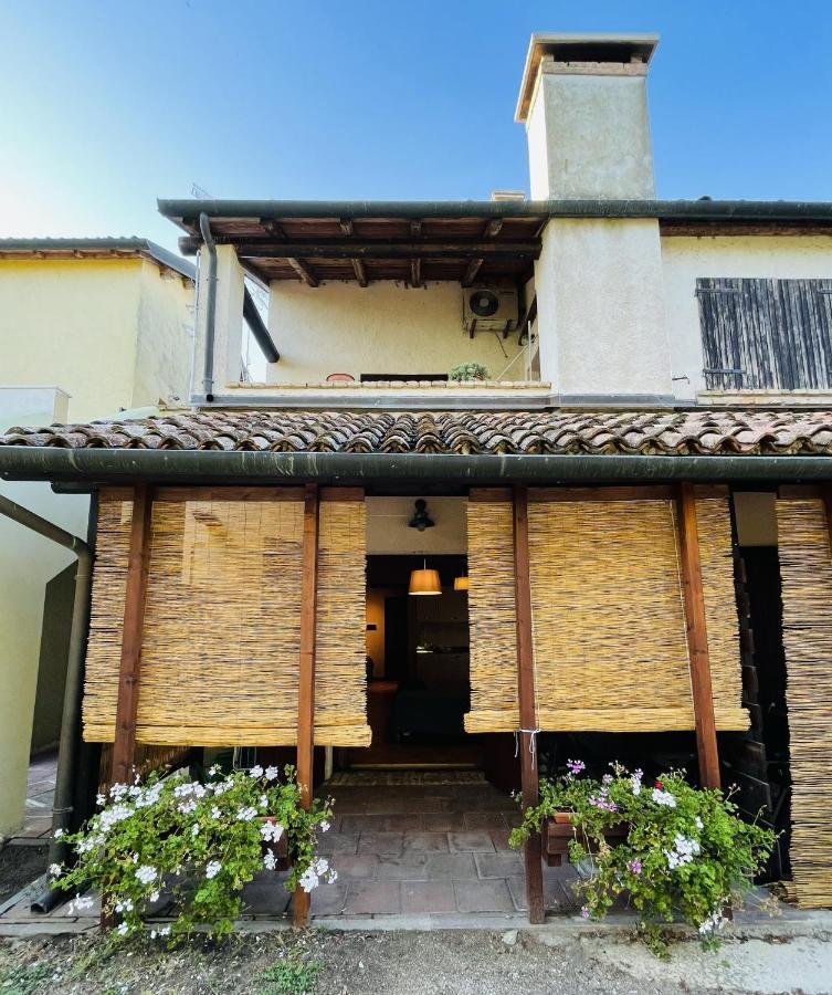 Borgo Del Nibbio Appartement Porto Levante Buitenkant foto